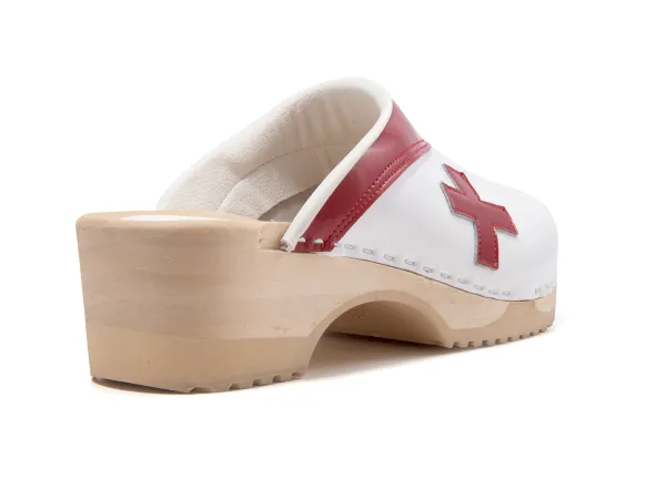 tjoelup_first_aid_white_r_2.webp Tjoelup First Aid White Red